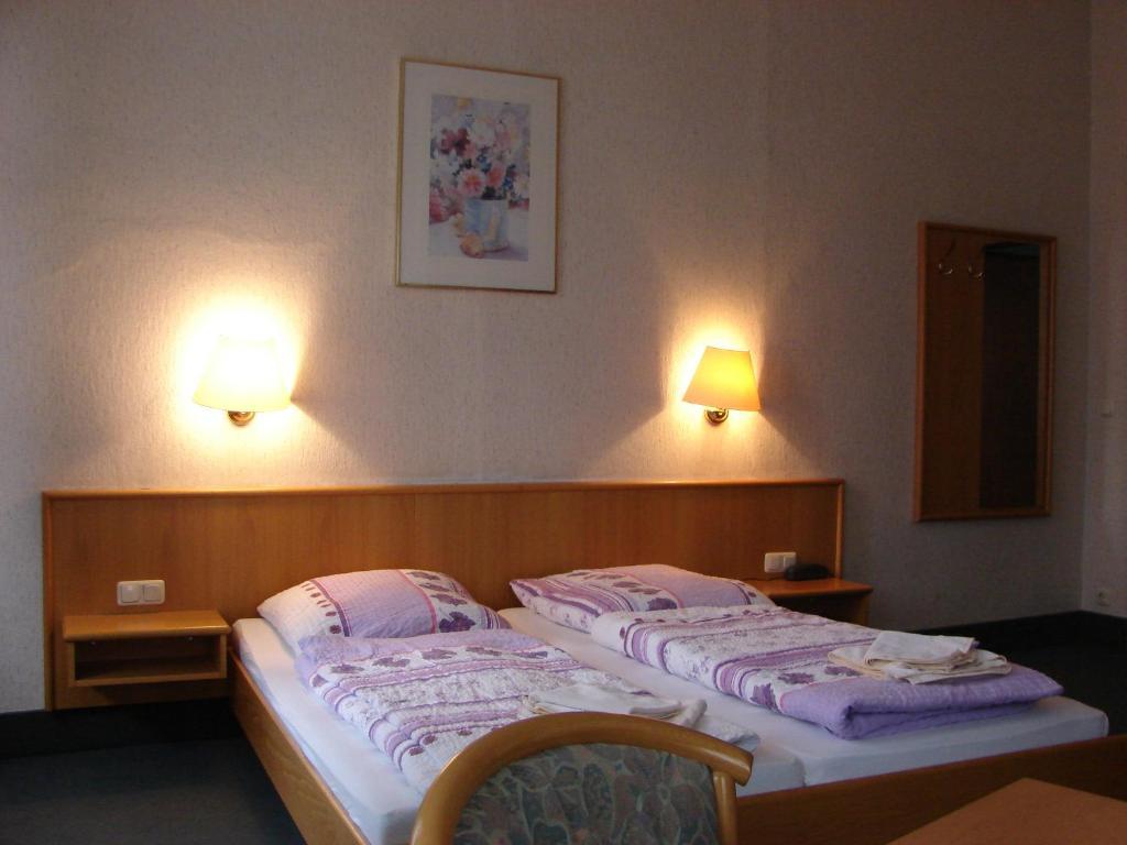 Hotel-Restaurant-Adler Reichenbach im Vogtland Quarto foto