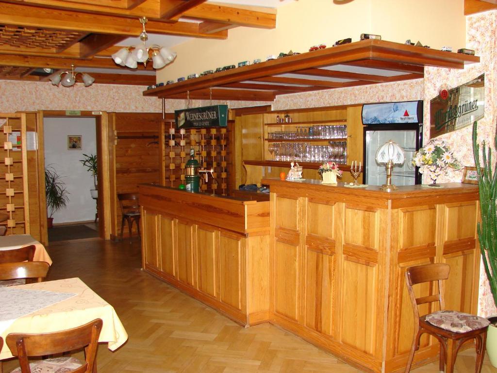 Hotel-Restaurant-Adler Reichenbach im Vogtland Exterior foto